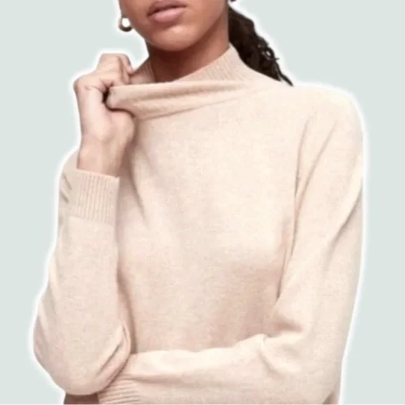Aritzia The Group By Babaton Luxe Light Grey Cashmere Turtleneck Sweater Sz XS - Picture 5 of 17